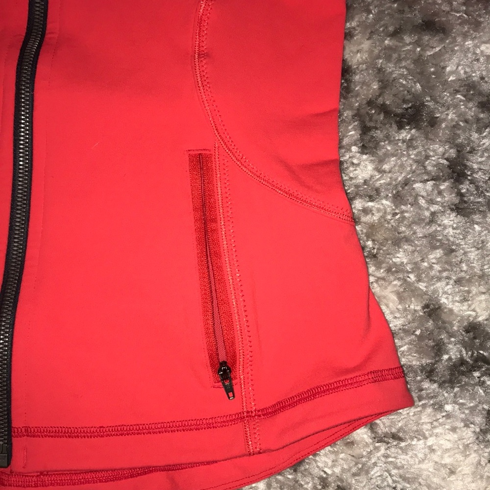 Lululemon jacket! - Picture 3 of 5